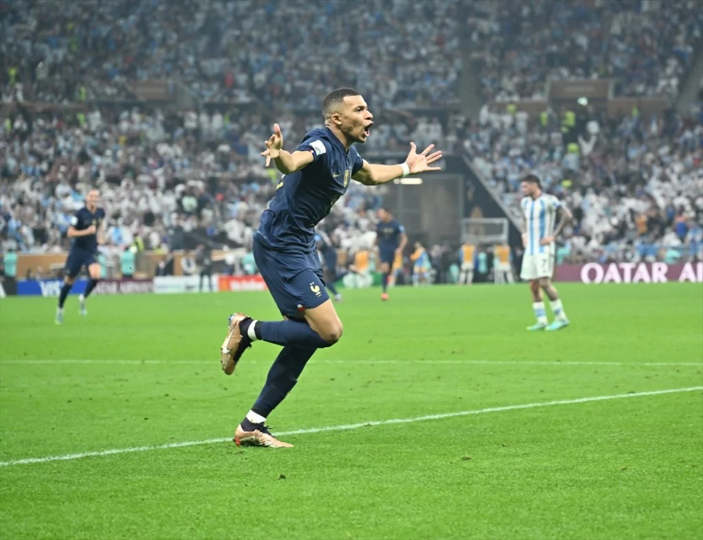 Finalin adı Arjantin - Fransa