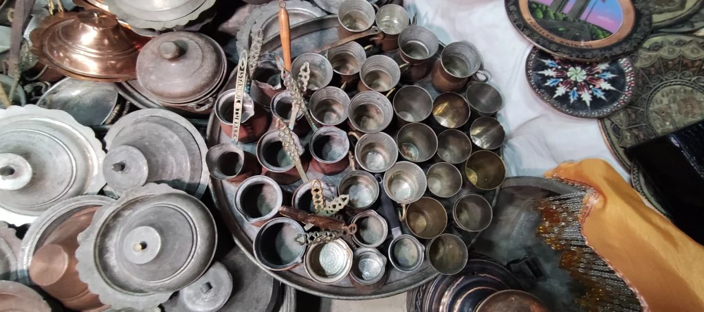 Bursa'nın bakır koleksiyoncusu hayran bırakıyor