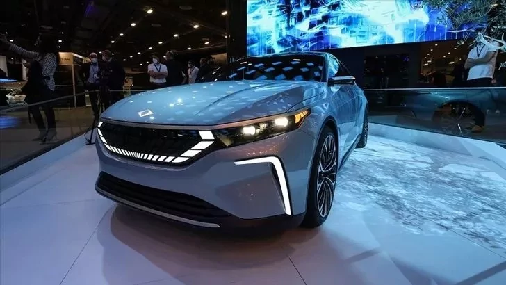 Aynı dönemde yollara çıkacaklar! Tesla-Togg rekabeti