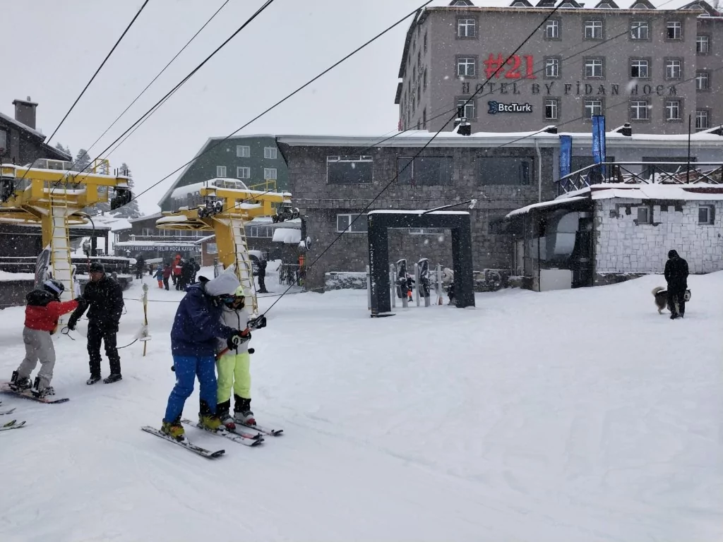 Uludağ'da kayak sezonu açıldı