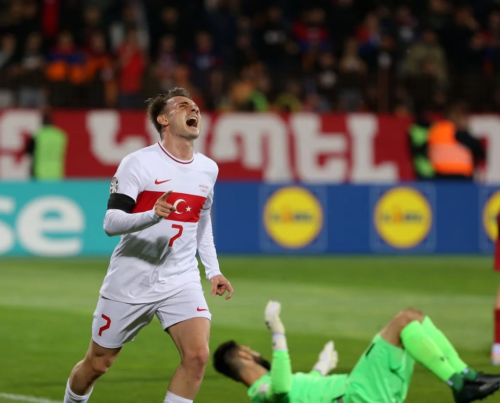 Türkiye Ermenistan'da galip
