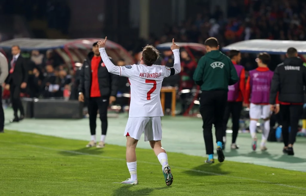 Türkiye Ermenistan'da galip