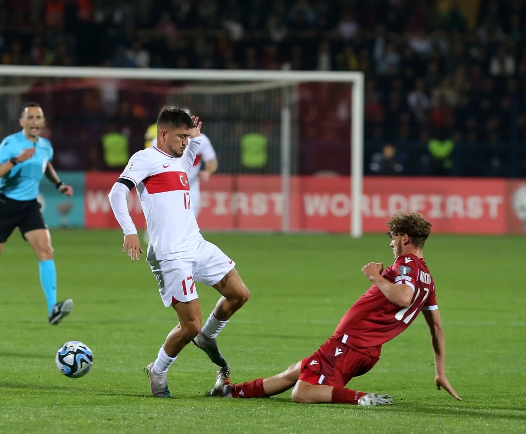 Türkiye Ermenistan'da galip