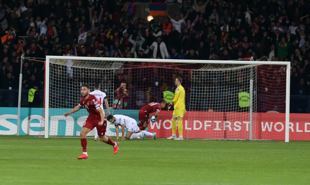 Türkiye Ermenistan'da galip