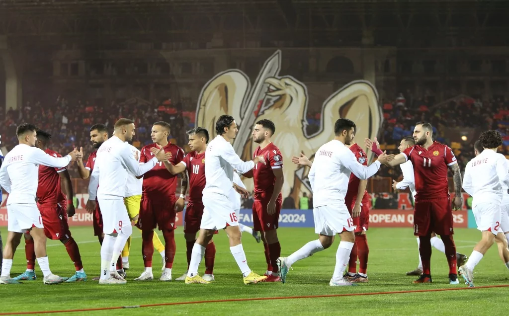 Türkiye Ermenistan'da galip