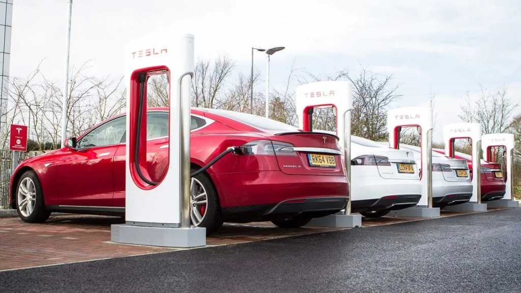 TOGG mu Tesla mı, hangisi daha iyi?