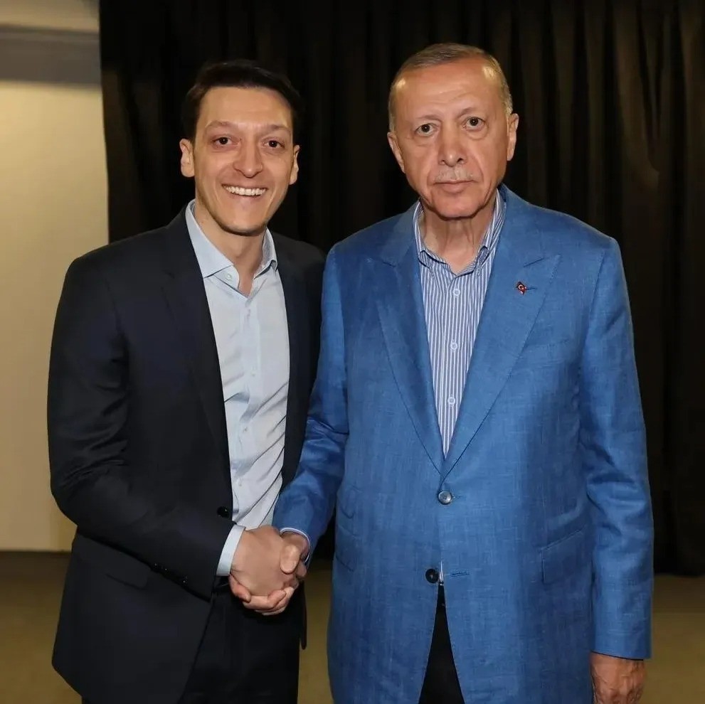 Ünlü isimler Cumhurbaşkanı adayını açıkladı