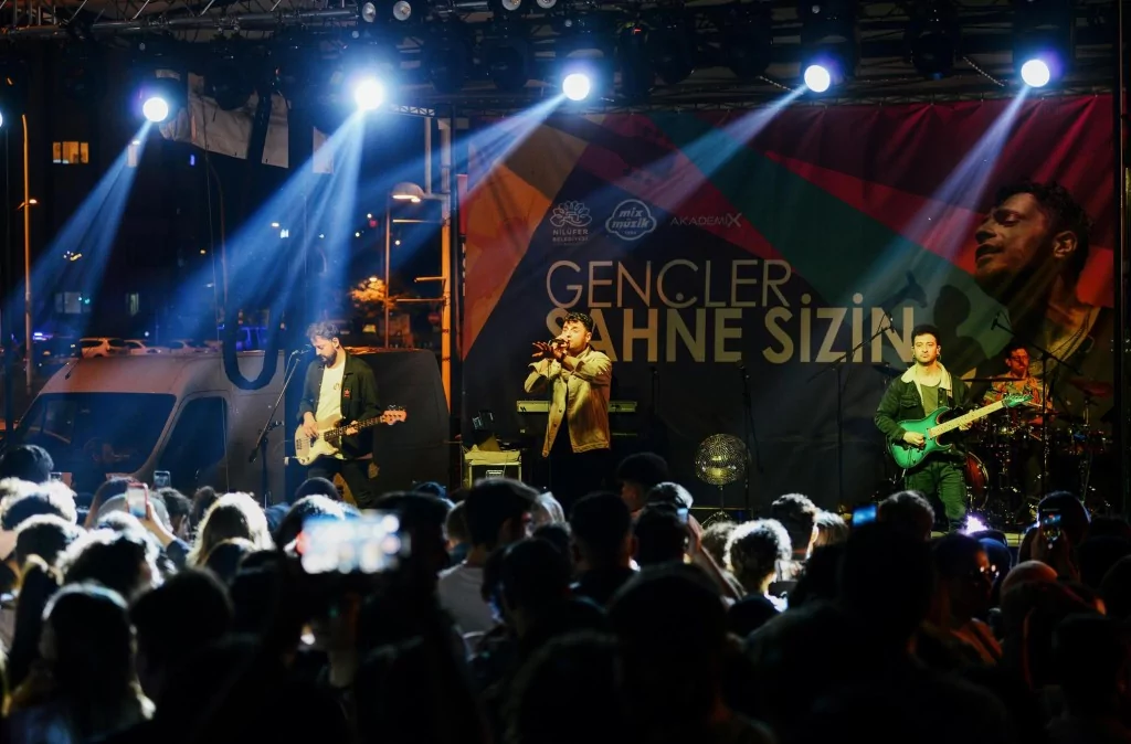 Bursa Liseli Gençler Müzik Yarışması'nda en iyiler belli oldu