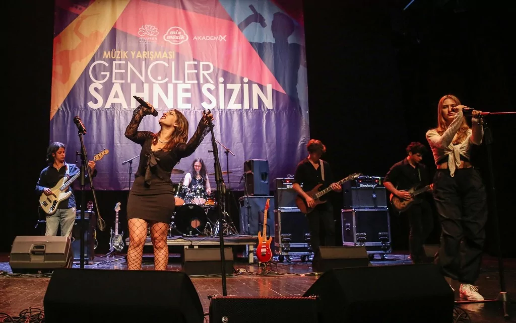 Bursa Liseli Gençler Müzik Yarışması'nda en iyiler belli oldu