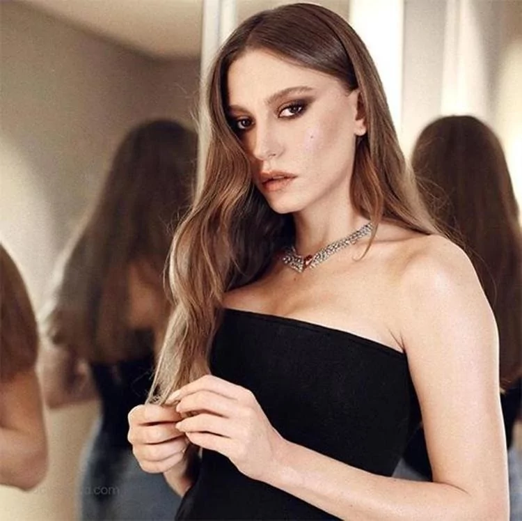 Ünlü isimlerin sosyal medya kazançları dudak uçuklatıyor!