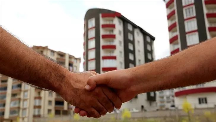 Ev alamayanın gözü tarlalarda!