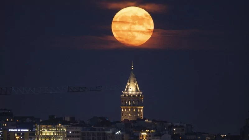 Türkiye'nin farklı noktalarından "Süper Ay" manzaraları