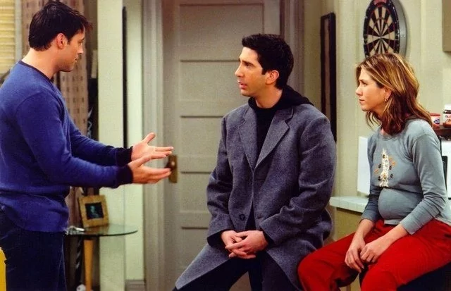 Jennifer Aniston: David Schwimmer ile öpüşmemiz oldukça keyifliydi
