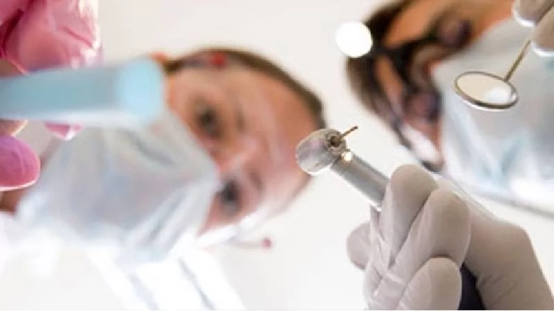 Ağız sağlığına dikkat etmek özgüveni etkiliyor