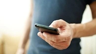 Vergi uzmanı Ozan Bingöl, tek tek hesapladı: 43 bin liralık telefonun vergisi 44 bin 500 lira