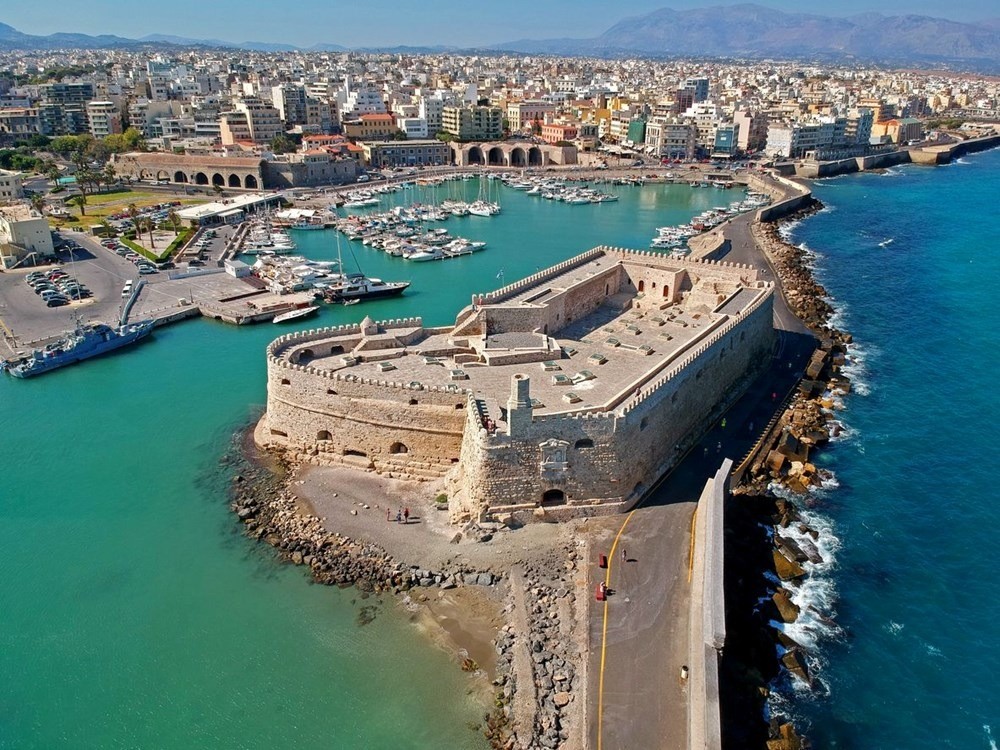 Ünlü romanları okurken kendinizi orada gibi hissedeceğiniz şehirler