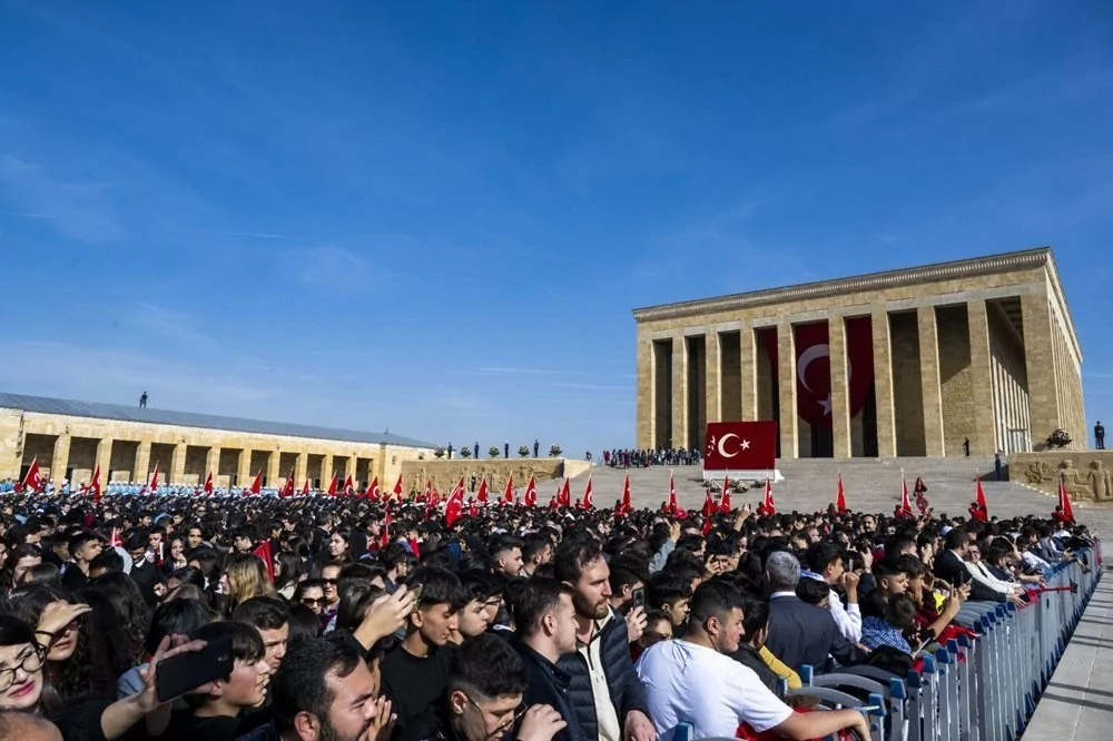 Türkiye'nin dört bir yanında kutlamalar başladı