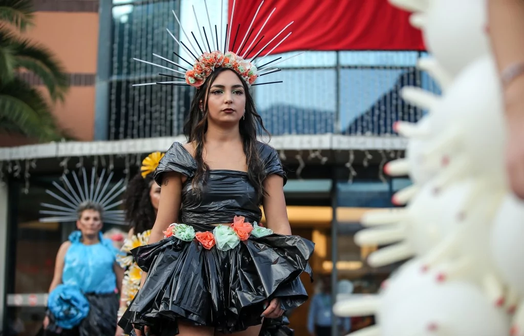 Bursa'da dikkat çeken defile