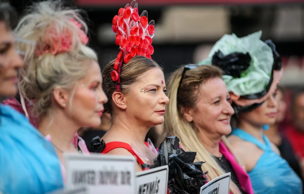 Bursa'da dikkat çeken defile