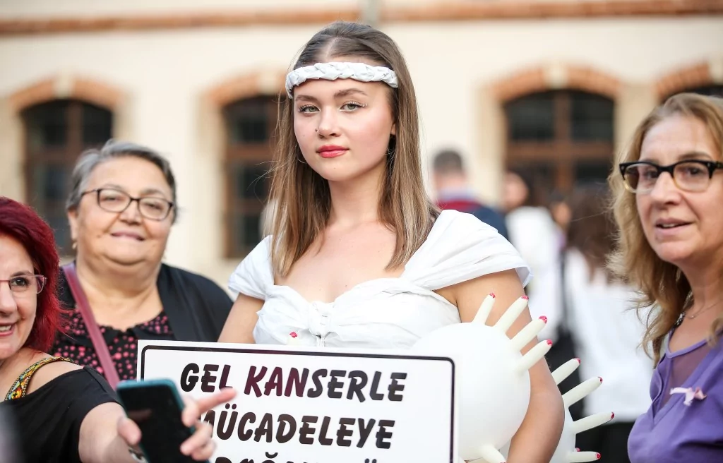 Bursa'da dikkat çeken defile