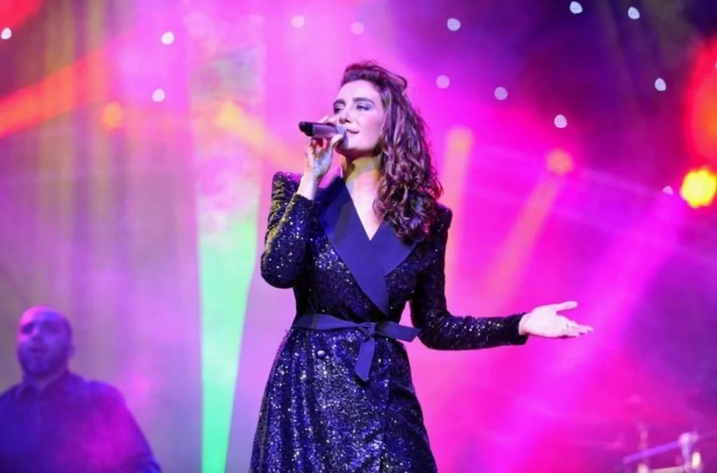 Ünlü isimlerin yılbaşı konser tarifesi belli oldu! İşte rekorun sahibi