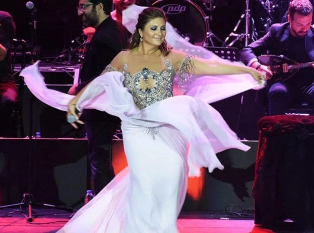 Ünlü isimlerin yılbaşı konser tarifesi belli oldu! İşte rekorun sahibi