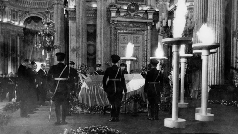 Fotoğraflarla Atatürk'ün son yolculuğu