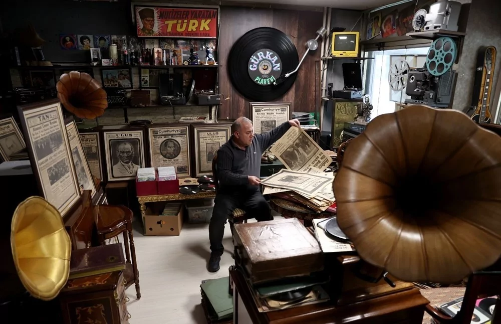 10 Kasım matemi gazetelerin tarihi manşetlerinde yer aldı: Bir güneş söndü