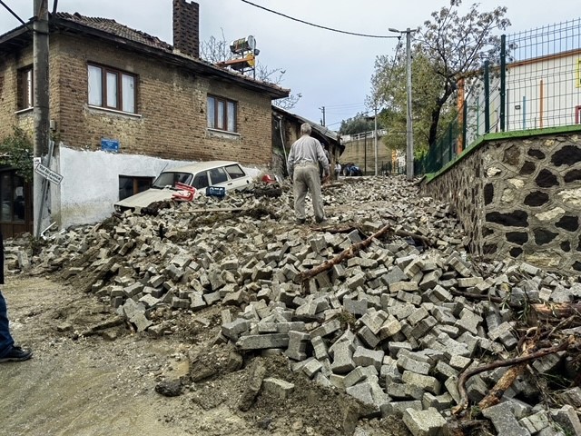 Bursa'da selden geriye kalan yıkımlar...