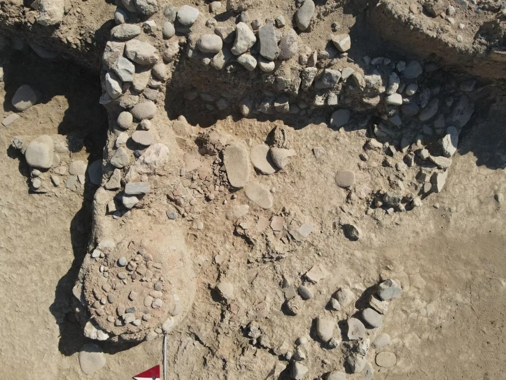 İzmir'de 8 bin 200 yıllık atölye bulundu