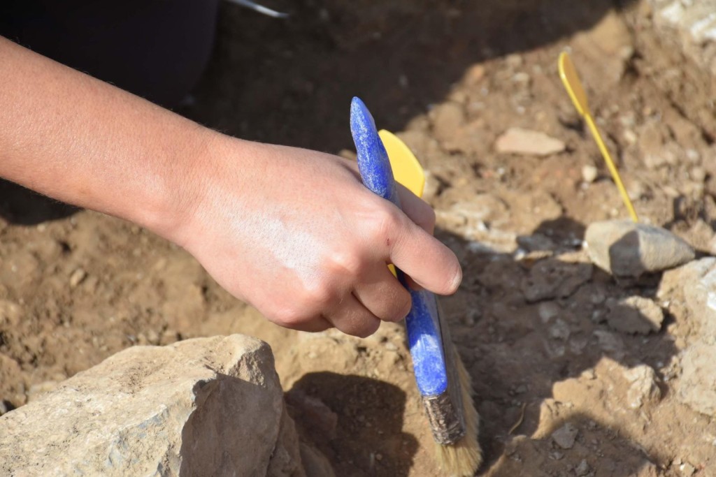 İzmir'de 8 bin 200 yıllık atölye bulundu