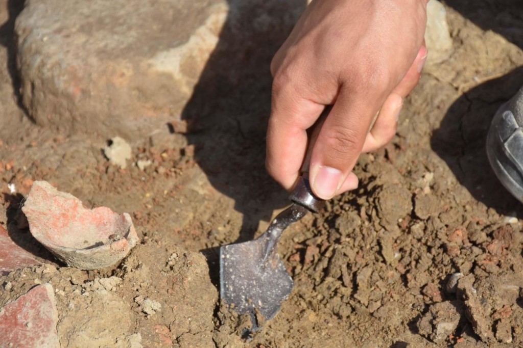 İzmir'de 8 bin 200 yıllık atölye bulundu