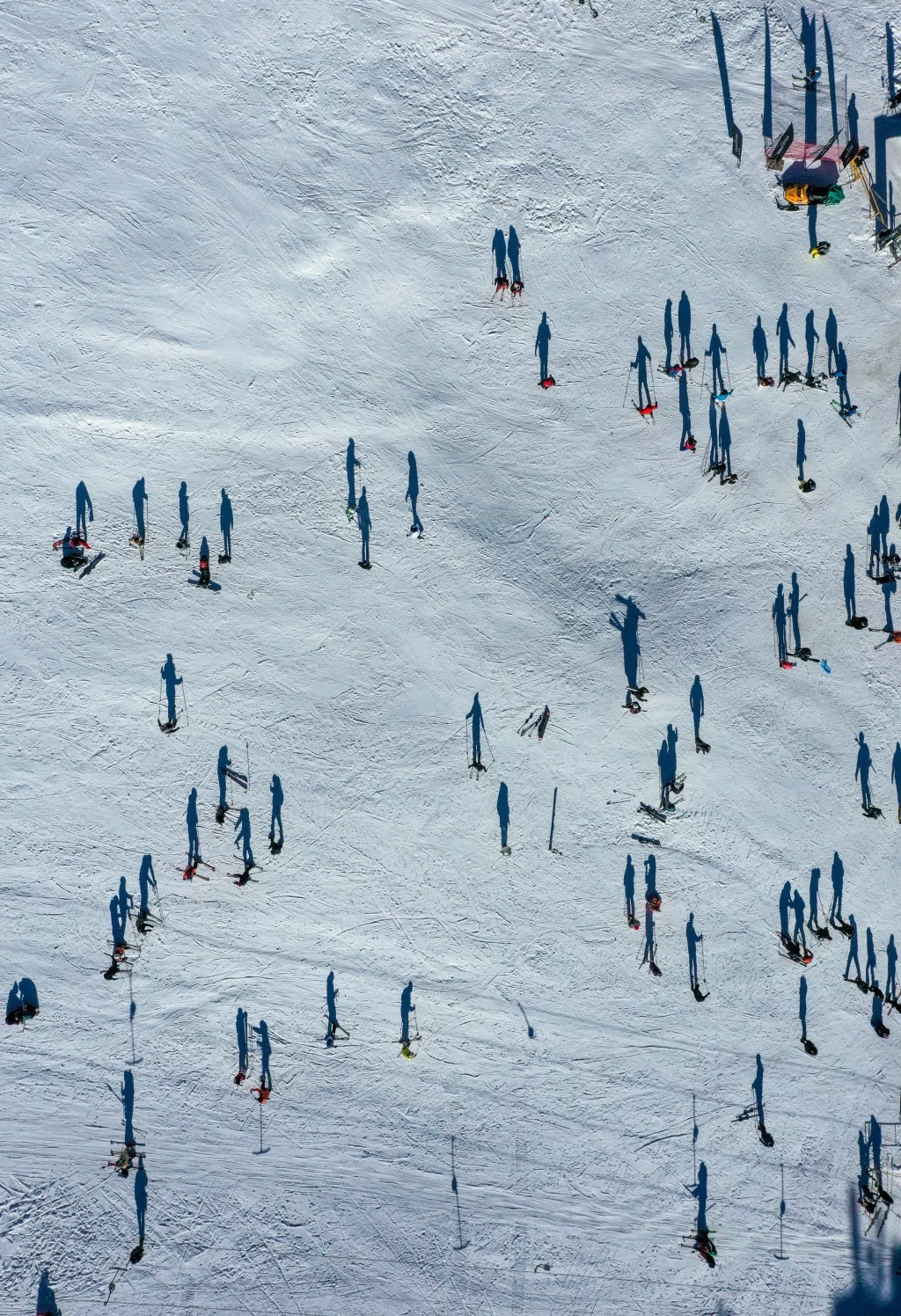 Bursa Uludağ'da kar yağışıyla birlikte turist akını