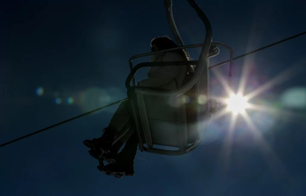 Bursa Uludağ'da kar yağışıyla birlikte turist akını