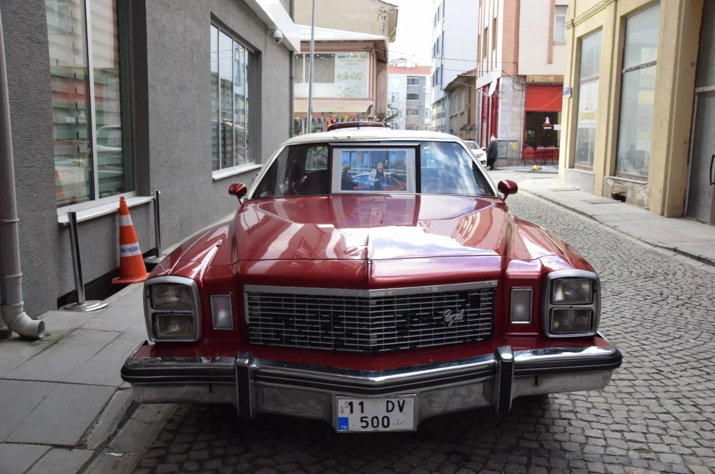 Zeki Müren'in sahne kostümleri ve eserleri sergilendi