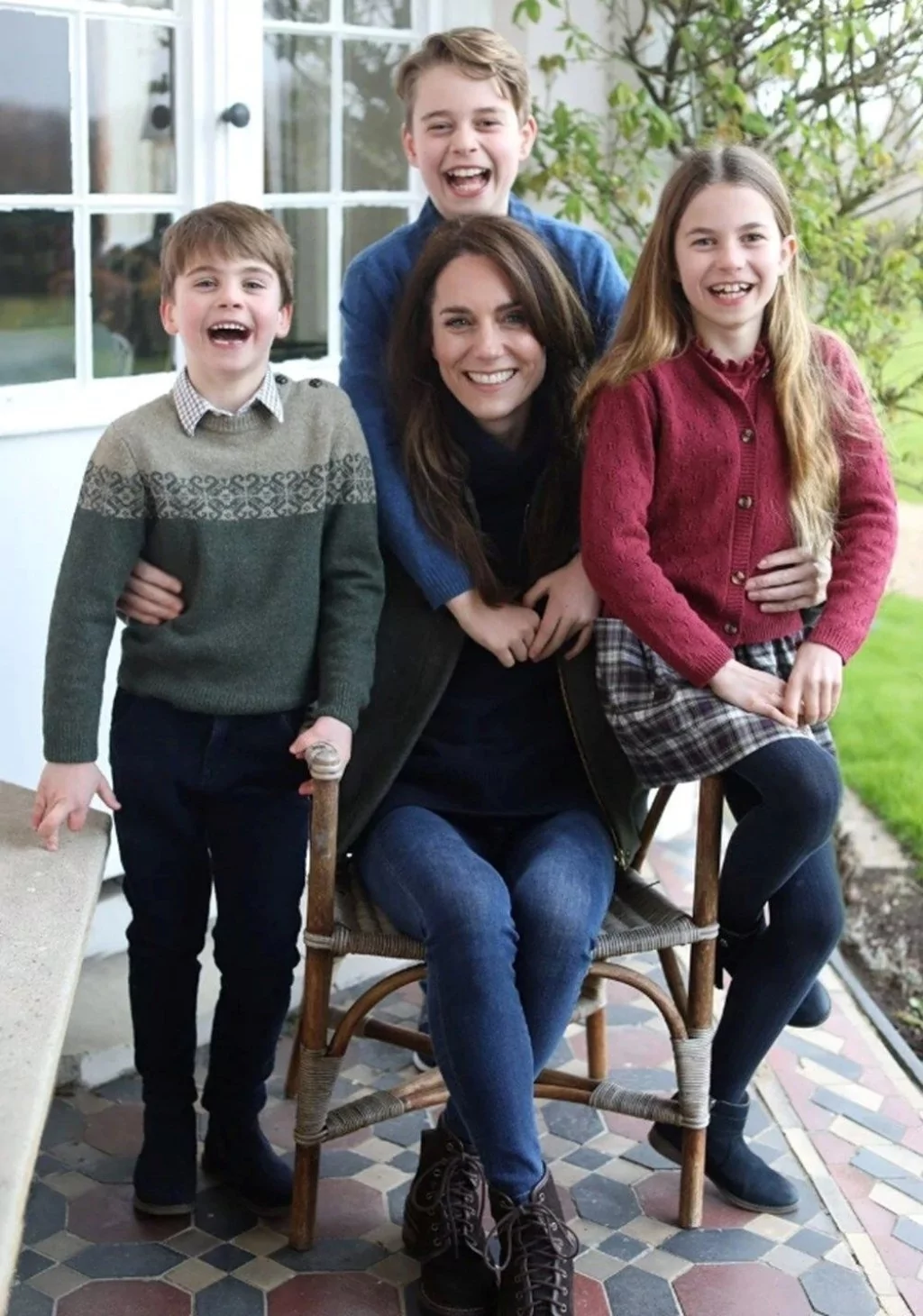 Babasının izinden mi gidiyor? Prens William, Kate'i aldatıyor iddiası