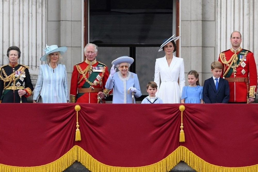 Kate Middleton nerede? Kraliyet ailesinde neler oluyor?