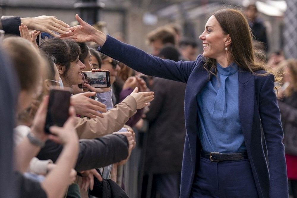 Kate Middleton nerede? Kraliyet ailesinde neler oluyor?