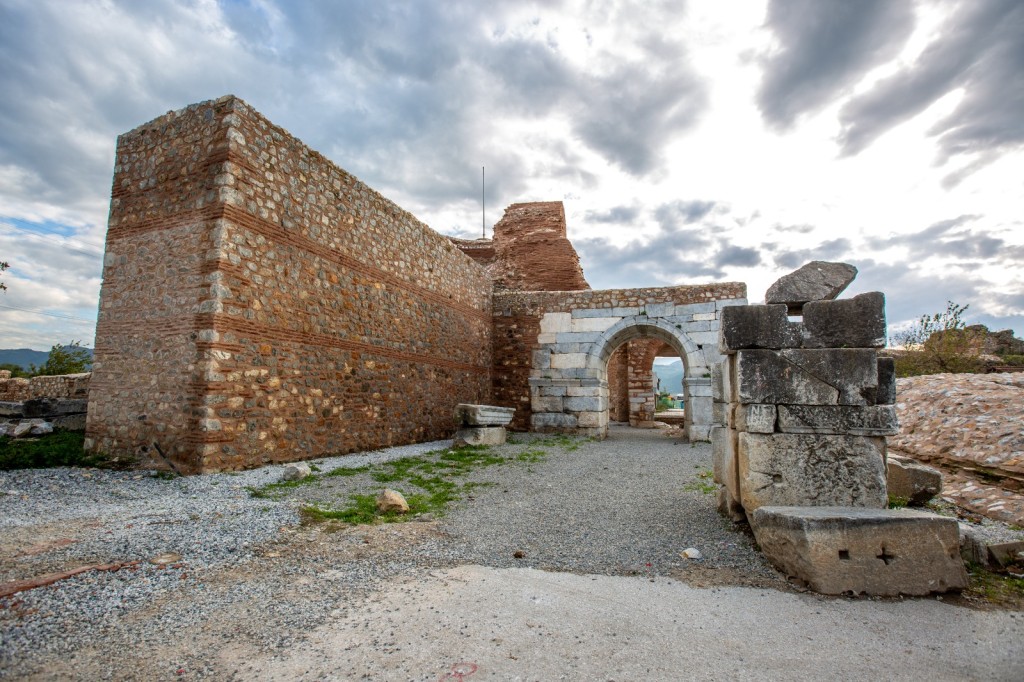 1800 yıllık İznik Roma Tiyatrosu'nda restorasyon tamamlandı