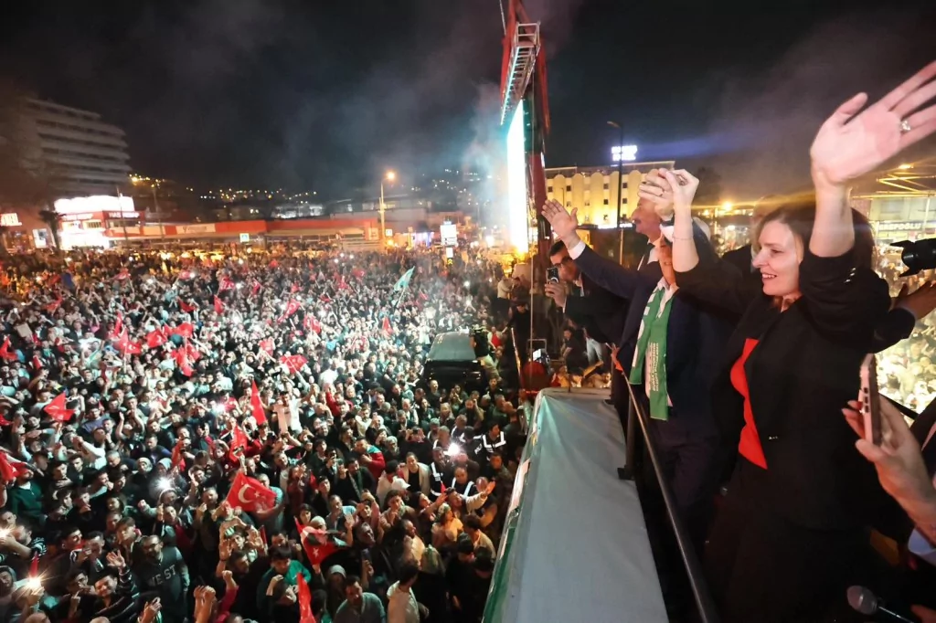 Bursa Büyükşehir Belediye Başkanı Bozbey: Bu değişimin kahramanı sizlersiniz