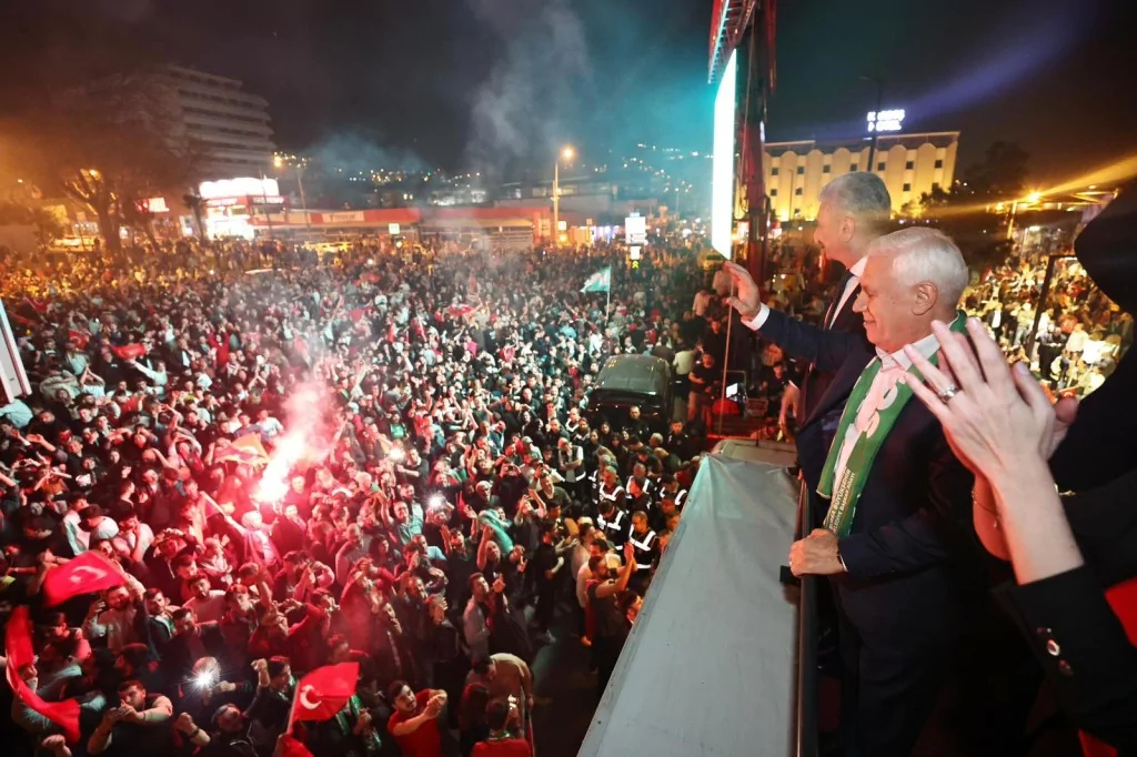 Bursa Büyükşehir Belediye Başkanı Bozbey: Bu değişimin kahramanı sizlersiniz