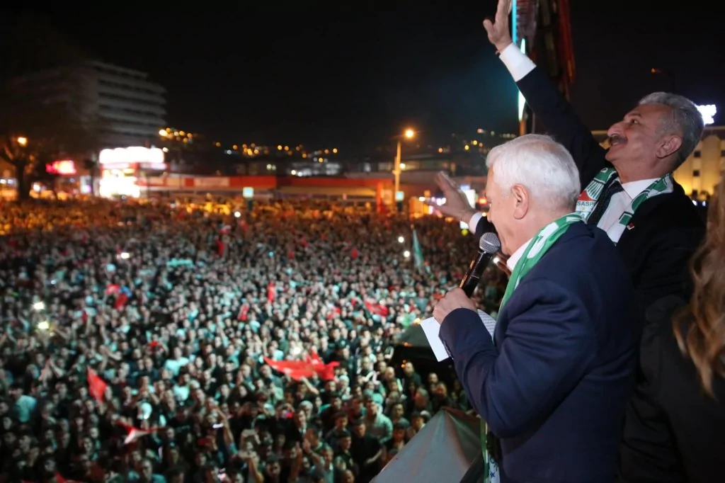 Bursa Büyükşehir Belediye Başkanı Bozbey: Bu değişimin kahramanı sizlersiniz