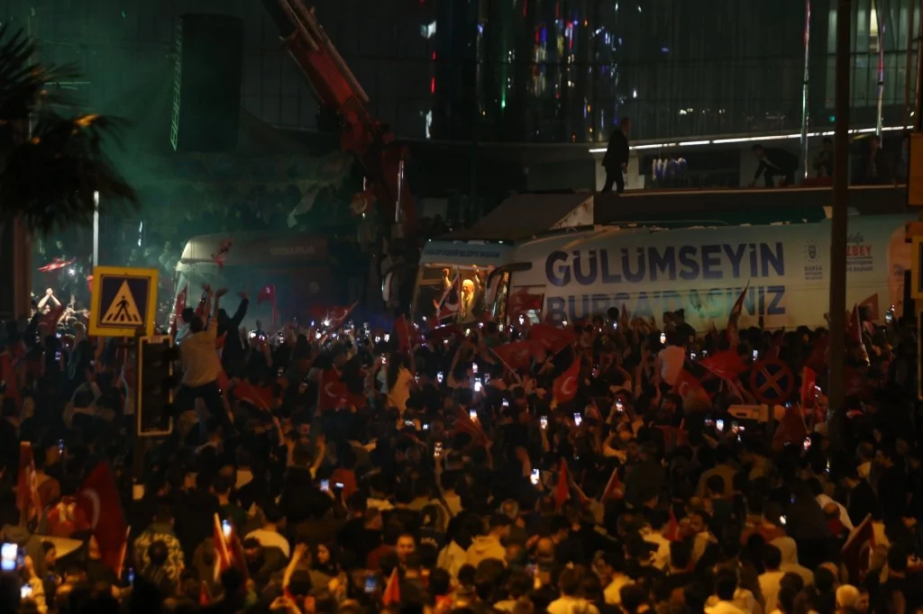 Bursa Büyükşehir Belediye Başkanı Bozbey: Bu değişimin kahramanı sizlersiniz