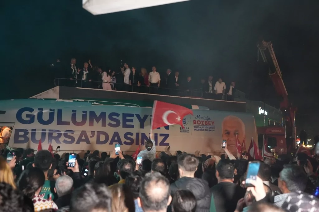 Bursa Büyükşehir Belediye Başkanı Bozbey: Bu değişimin kahramanı sizlersiniz