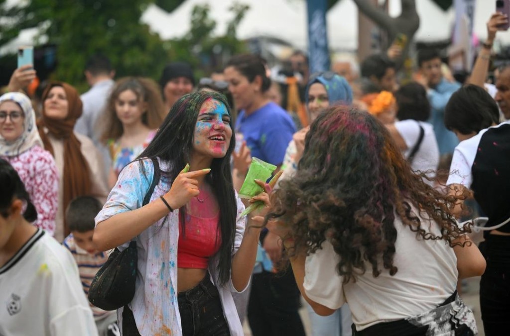 12. Uluslararası Portakal Çiçeği Karnavalı'ndan birbirinden renkli görüntüler