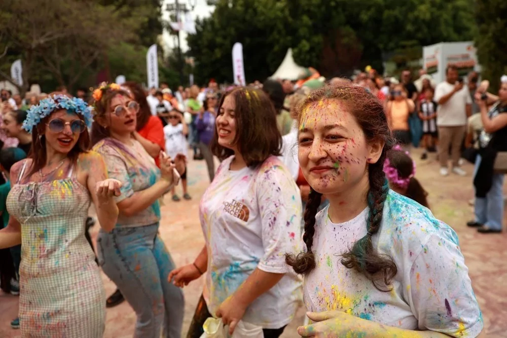 12. Uluslararası Portakal Çiçeği Karnavalı'ndan birbirinden renkli görüntüler
