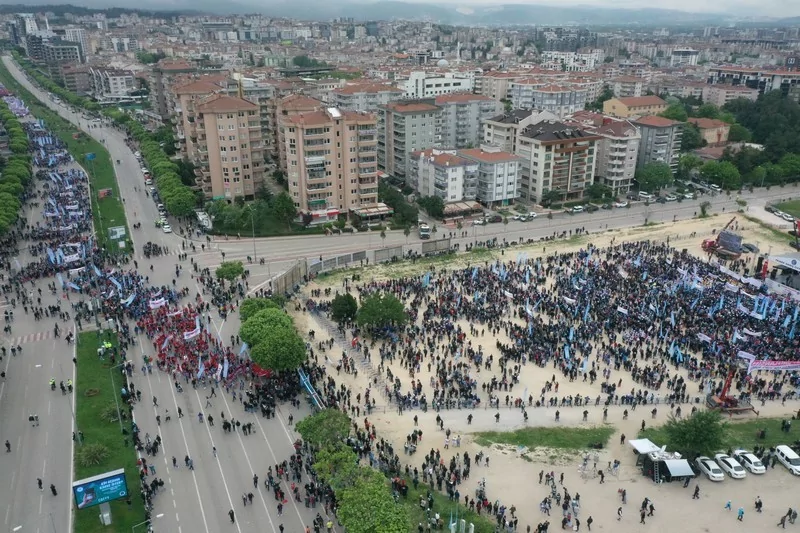 Bursa'da coşkulu 1 Mayıs!