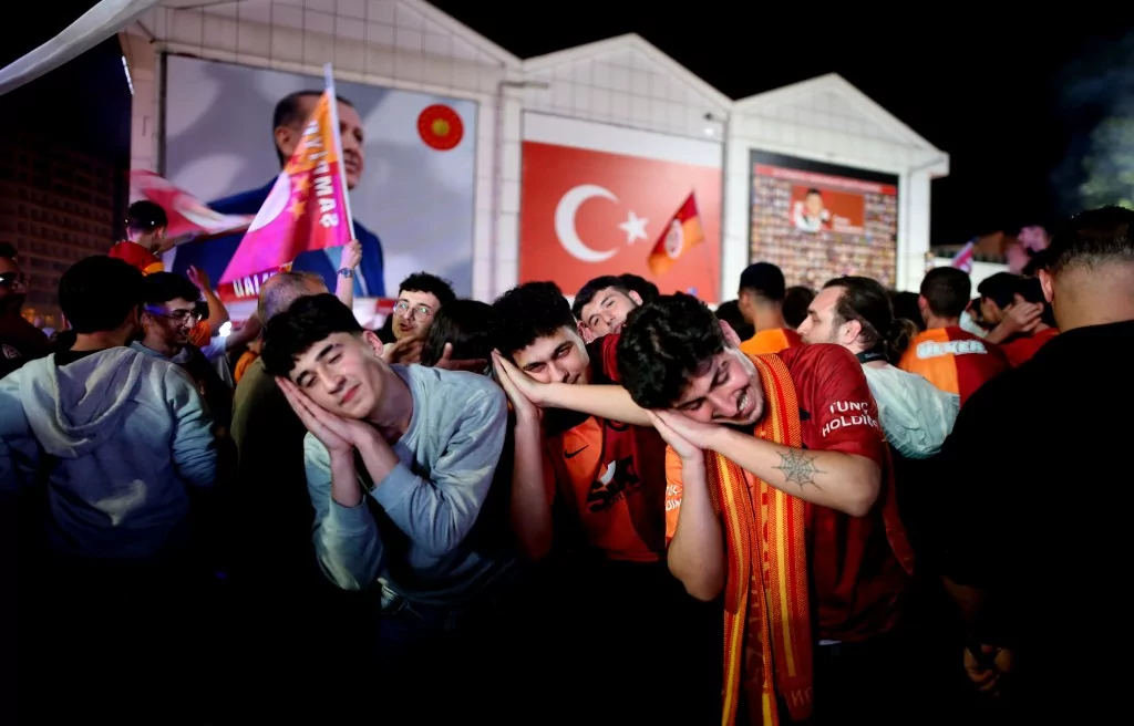 Bursa'da Galatasaray'ın şampiyonluk coşkusu zirve yaptı