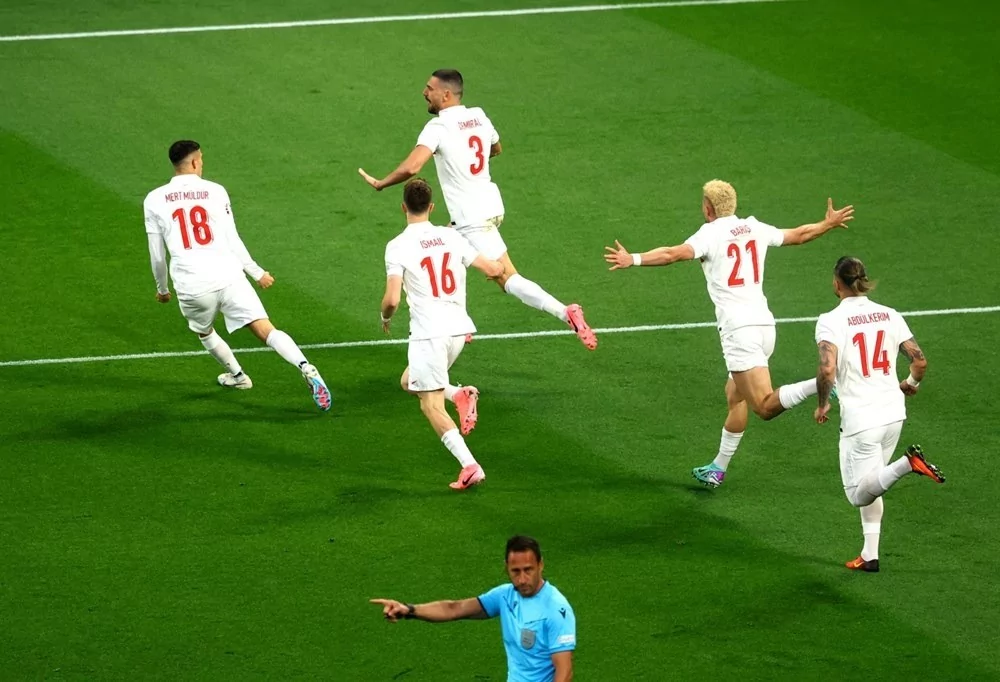 EURO 2024'te çeyrek finale yükselen Türkiye ilklere imza attı