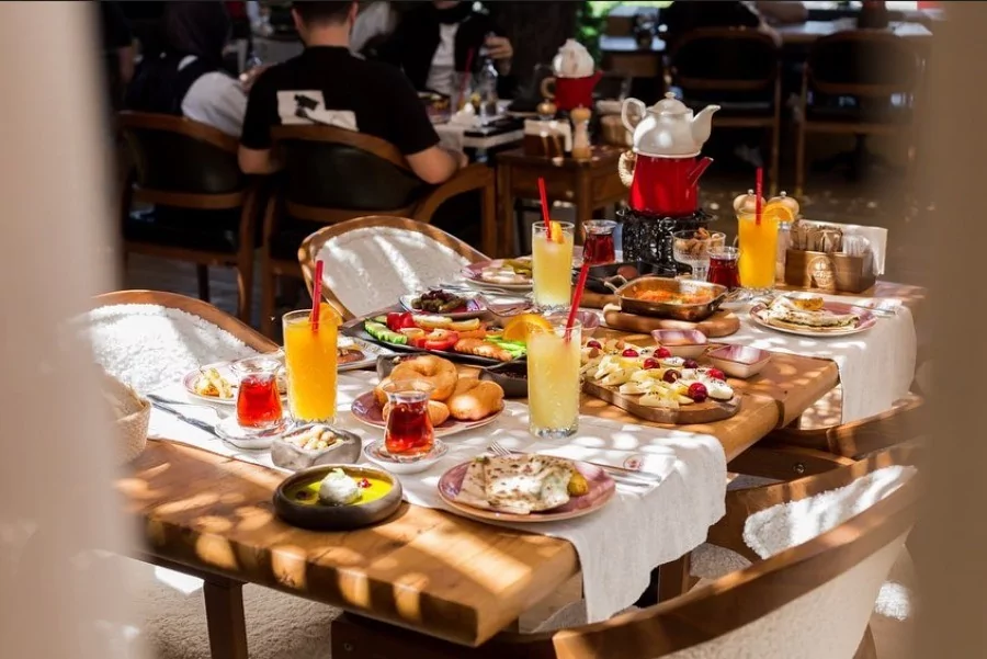 Bursa'da kahvaltı fiyatları cep yakıyor! (Bursa kahvaltı fiyatları güncel)